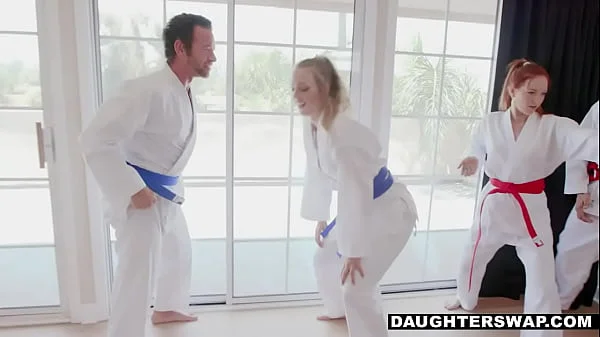 J'ai appelé mon ami Kadu Ventri pour qu'il vienne à la maison et nous avons baisé toute la nuit -FULL RED